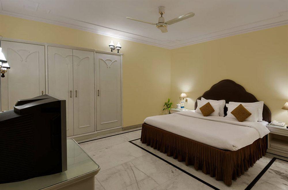 India Hotel バラナシ エクステリア 写真